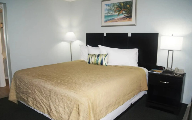 photo 3 of Ocean Plaza Motel