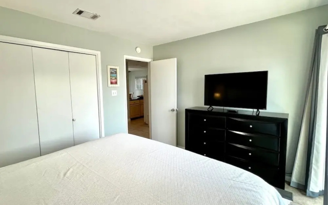 photo 4 of Ocean Reef 601 2 Bedroom Condo by RedAwning