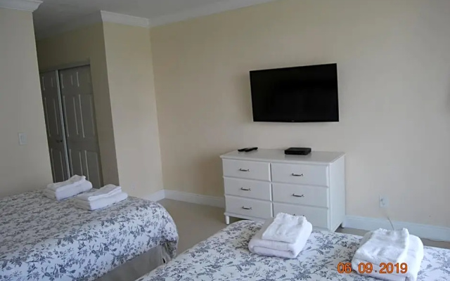 photo 3 of Ocean Reserve Piso 7 STR-310