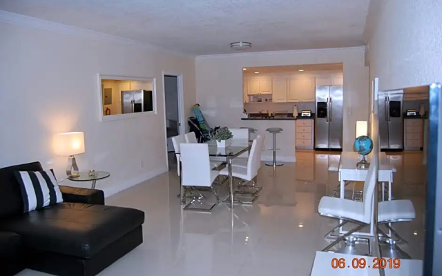 photo 5 of Ocean Reserve Piso 7 STR-310