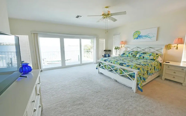 photo 4 of Ocean Sunrise Apartment 5