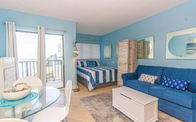 photo 5 of Ocean View Studio with Great Views! Palace Resort 1605