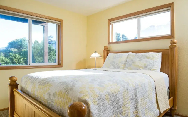 photo 4 of Ocean Vista Getaway by RedAwning