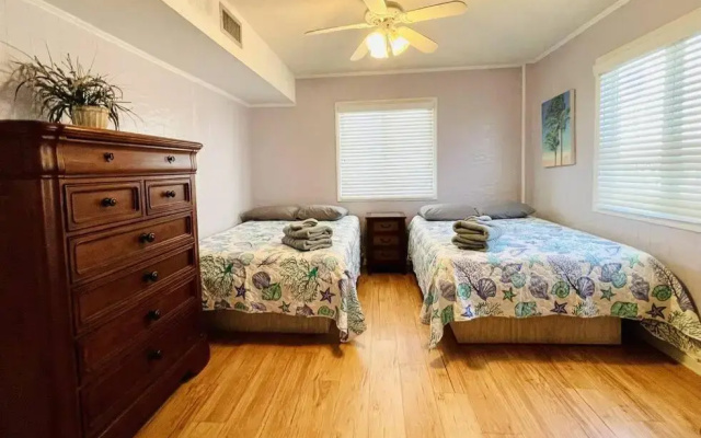 photo 2 of *OCEANFRONT HOUSE ON THE SAND*2 Kings*4br, 4ba*Private Hot Tub*SLEEP 12*PGP1