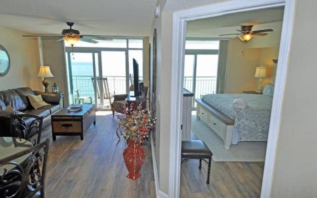 photo 2 of Oceanfront Well Maintained, Walk to Boardwalk, Beach Bars, 902