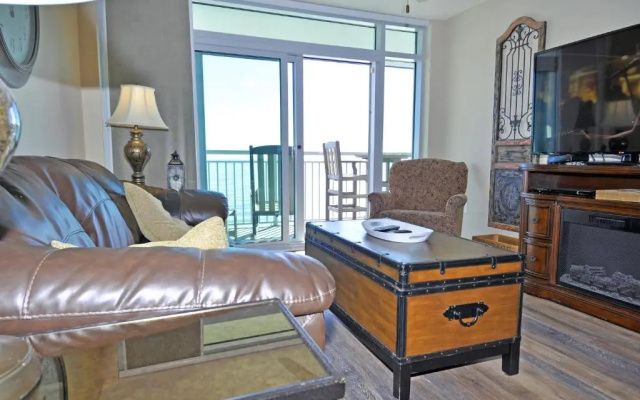photo 3 of Oceanfront Well Maintained, Walk to Boardwalk, Beach Bars, 902