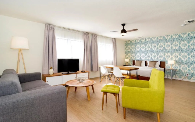 photo 2 of Ocean's Sound Hotel