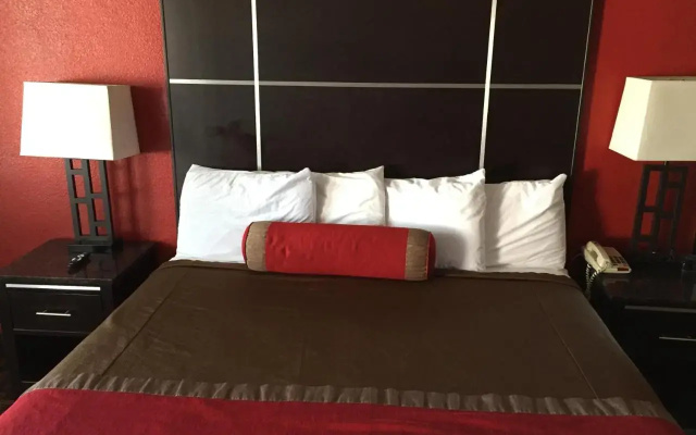 photo 5 of Oceanside Travelodge