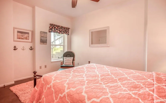 photo 5 of Oceanview Hot Tub and Cozy Bonus Room - Charming Coastal Retreat