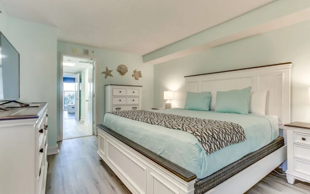 photo 3 of Oceanview Amazing Condo