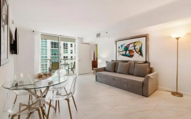 photo 3 of Oceanview Luxury Converted 4 BR Miami Brickell Ave
