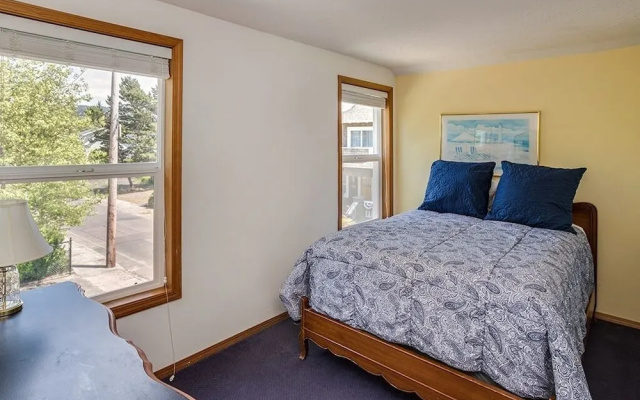 photo 4 of Oceanview Manor 6 Bedroom Home