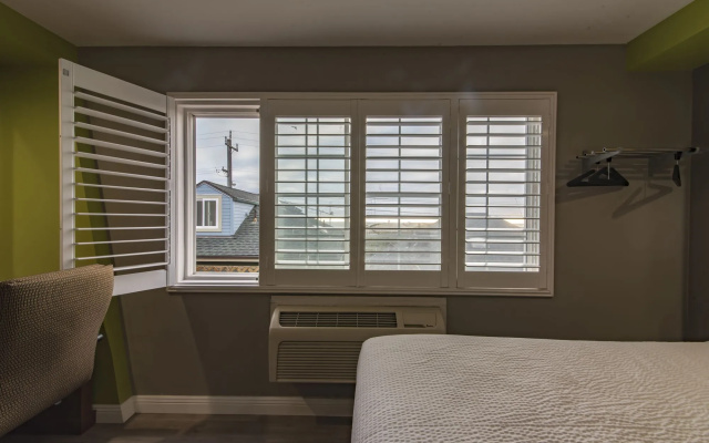 photo 2 of The SeaScape Inn