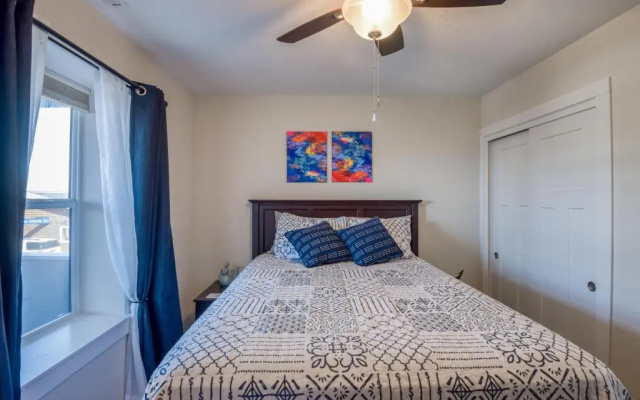 photo 4 of Oceanview Townhome - Pet Friendly - Sleeps 6 - King
