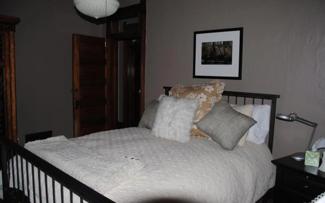 photo 5 of Off Broadway B&B
