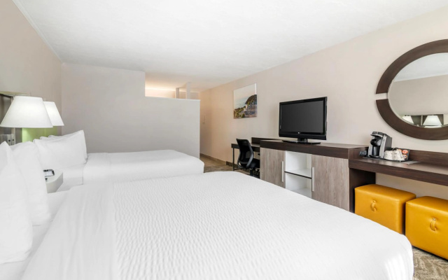 photo 3 of Ogunquit River Inn & Suites