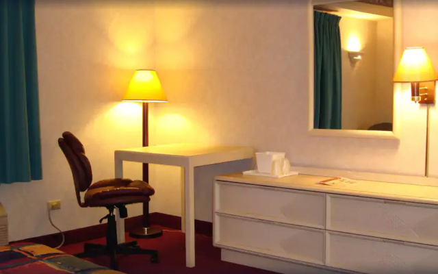 photo 5 of O'Hare Inn & Suites