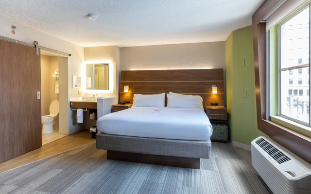 photo 4 of Holiday Inn Express New Orleans Downtown by IHG
