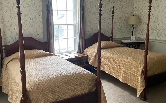 photo 3 of Old Lyme Inn