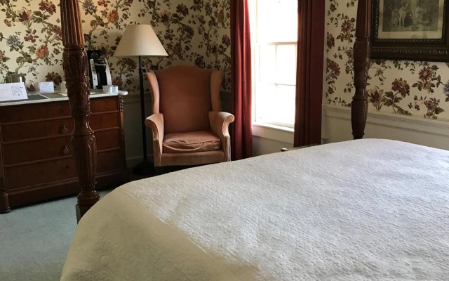 photo 4 of Old Lyme Inn