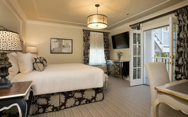 photo 2 of Old Town Bluffton Inn