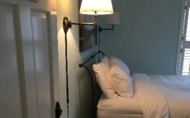 photo 2 of Old Towne Carmel Bed and Breakfast