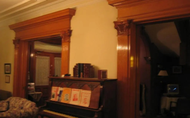 photo 4 of Olde Judge Mansion