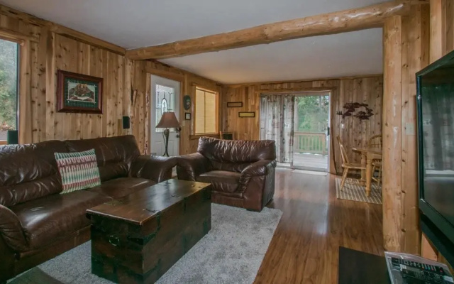 photo 5 of Ole' Berg's Den in Lake Wenatchee