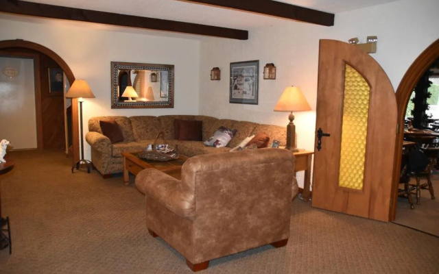photo 2 of The Olympia Lodge
