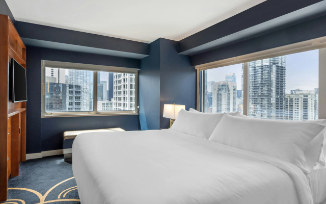 photo 4 of Omni Chicago Hotel