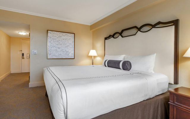 photo 3 of Omni Shoreham Hotel