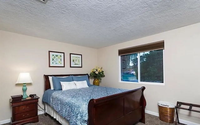 photo 3 of On the 11th Green By Signature Vacation Rentals