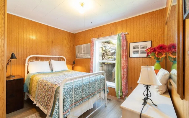 photo 5 of On The Beach 3 Br cottage by RedAwning