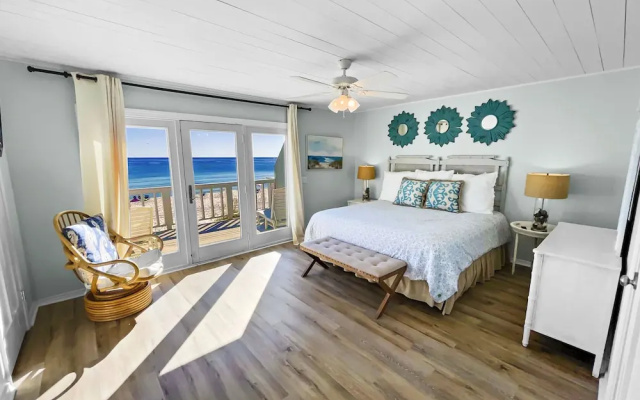photo 4 of On the Beach - 2 Br townhouse by RedAwning