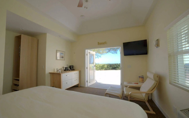 photo 3 of Casey Key Resorts - Beachfront