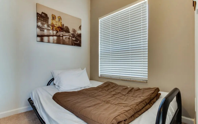 photo 5 of On the Columbia Vacation Apartments