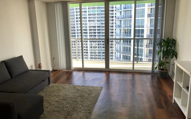 photo 2 of One Bedroom Apartment in Skyrise