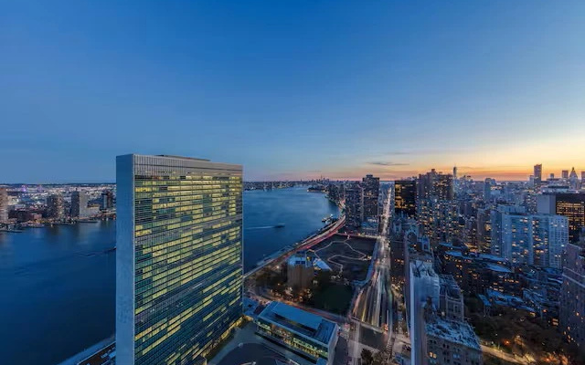 photo 2 of Hotel Millennium Hilton New York One UN Plaza