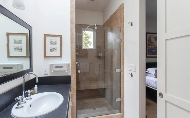 photo 5 of onefinestay - 31st Street