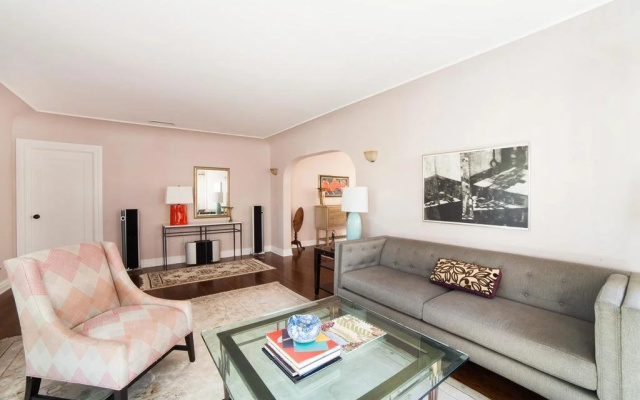photo 2 of onefinestay - Melrose Avenue II private home
