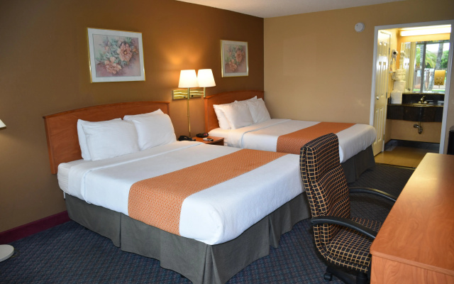 photo 3 of Ontario Airport Inn