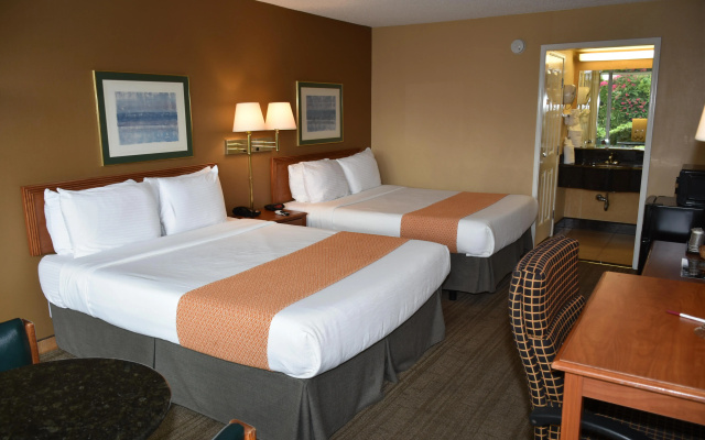 photo 4 of Ontario Airport Inn