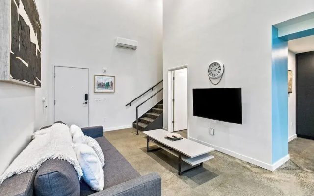 photo 5 of Open Loft in Redmond Core - 92 Walkscore