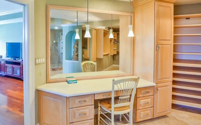 photo 3 of Orange Bayside House - Fisherman's Paradise On Captiva! 3 Bedroom Home