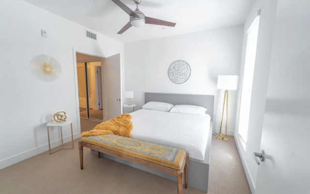 photo 2 of Orange County Luxury Apartments