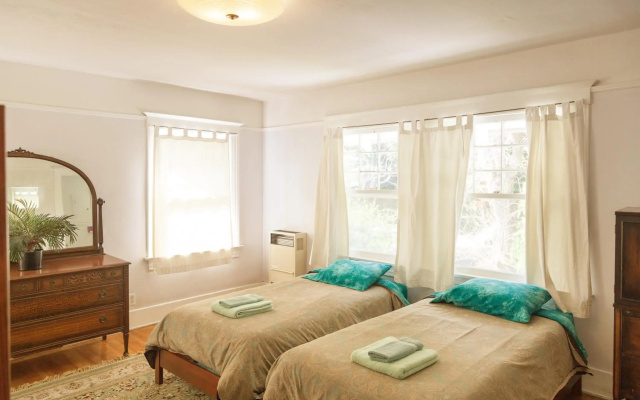 photo 3 of Orange Drive Hostel