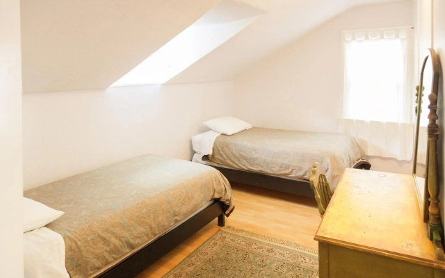 photo 5 of Orange Drive Hostel