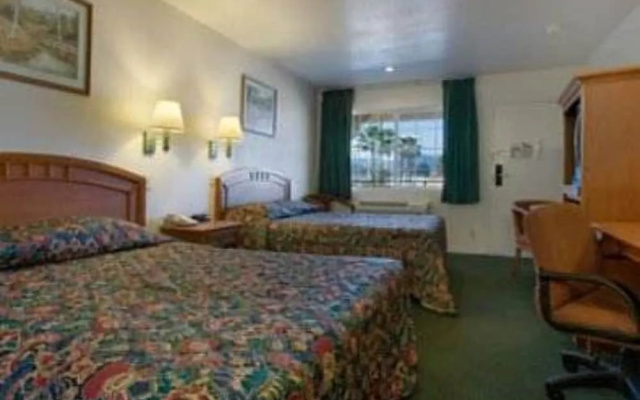 photo 4 of Orange Show Inn San Bernardino