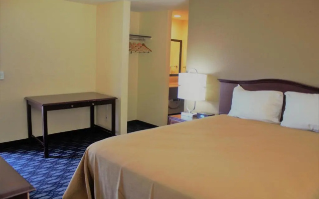 photo 3 of Oregon Trail Inn and Suites