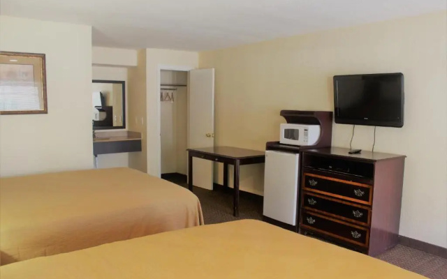 photo 5 of Oregon Trail Inn and Suites